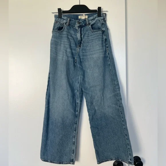Petite Superwide-Leg Jeans: Airy Denim Edition - Picture 3 of 5